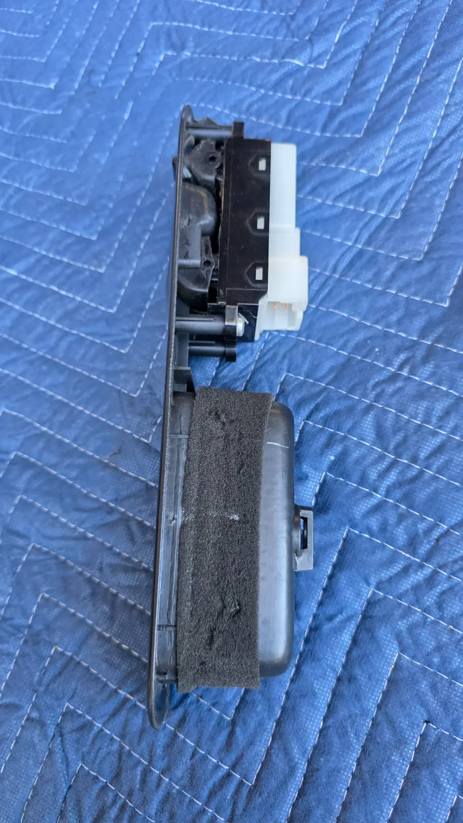S14 USDM LH Driver Side Window Switch — photo 4