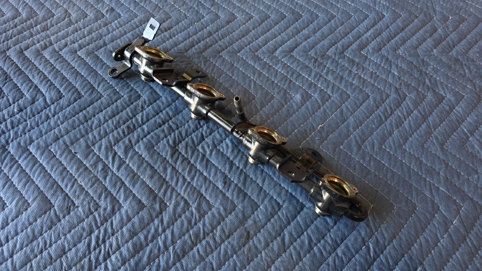 S13 KA24DE Fuel Rail