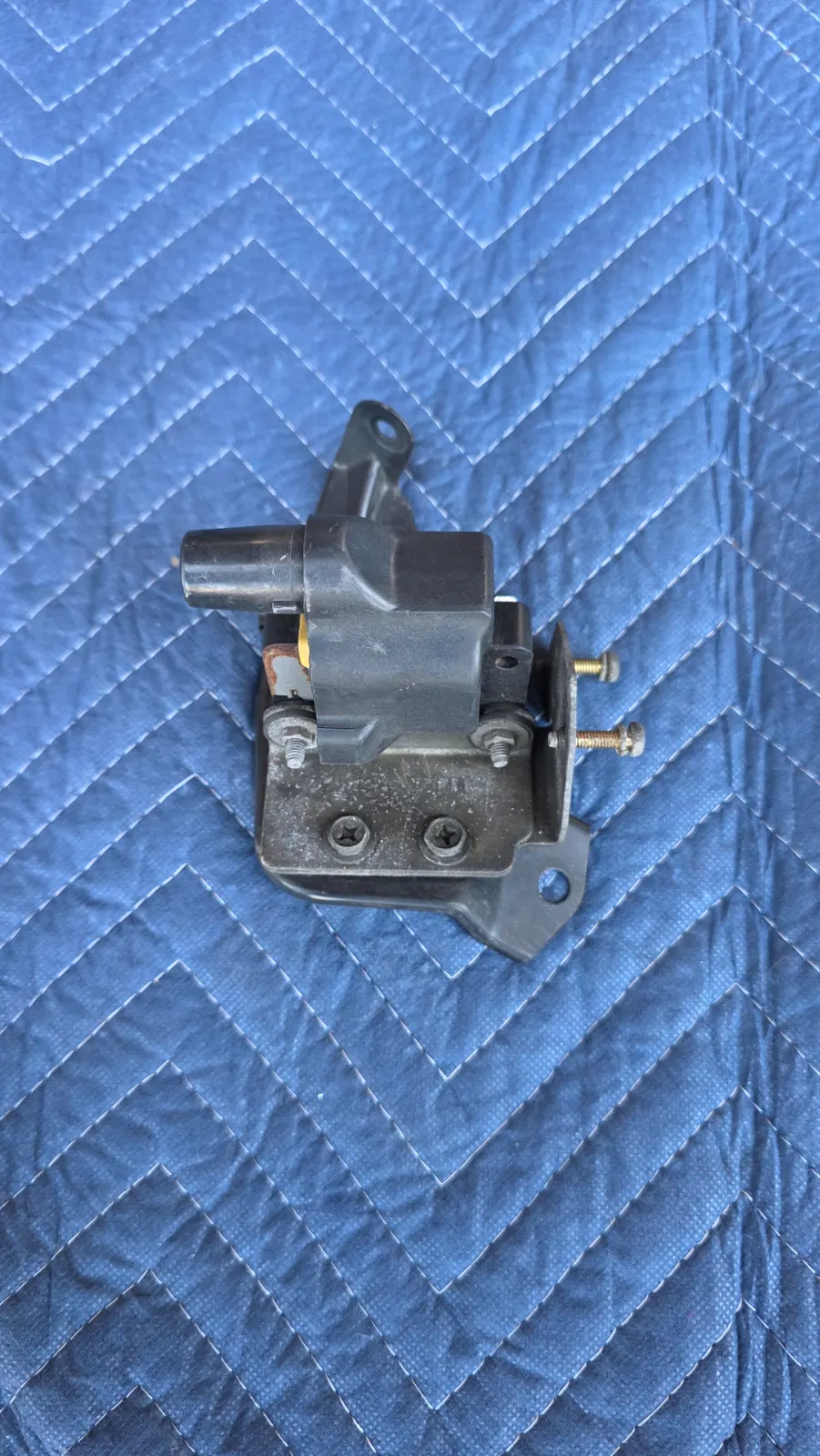 S13 Ka24de Ignition Coil + Bracket — photo 1