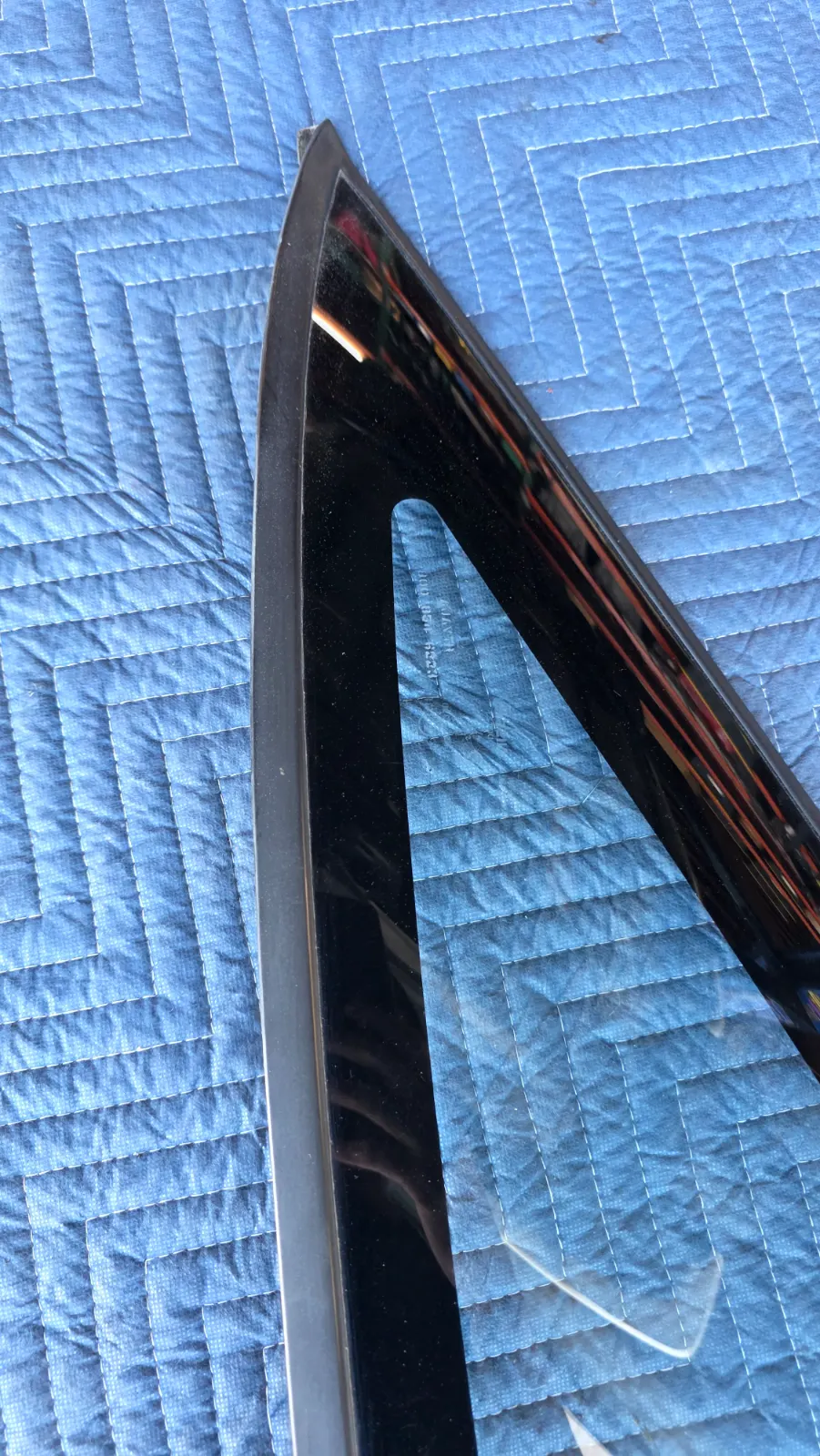 S13 Hatch Quarter Glass (RH) — photo 4
