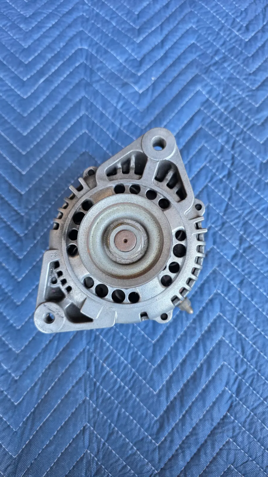 S14 Ka24de Alternator — photo 2