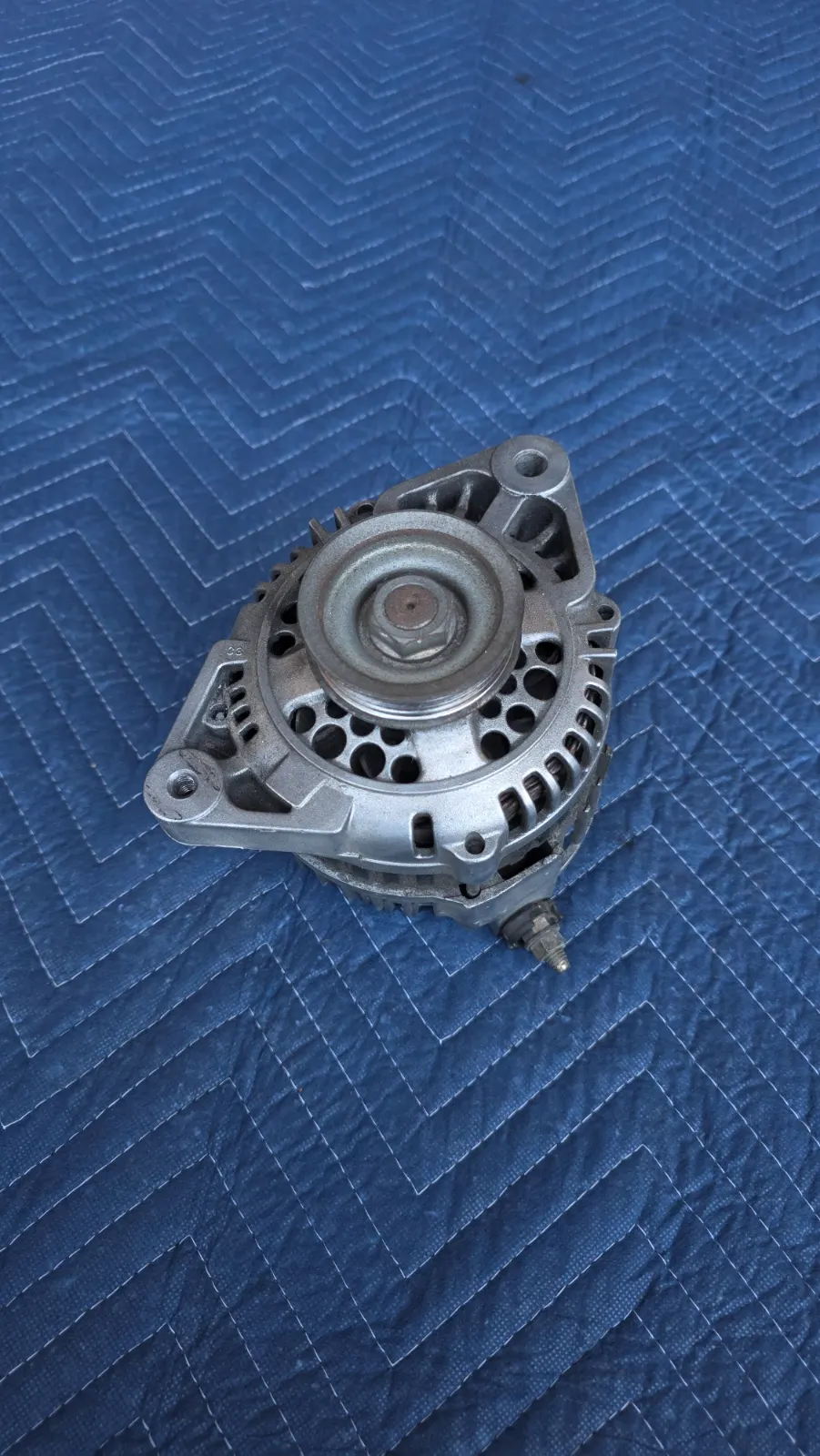 S14 Ka24de Alternator — photo 1